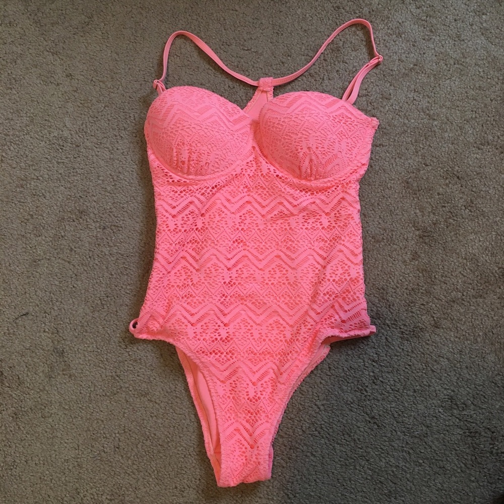 NWOT Coral One Piece Bathing suit